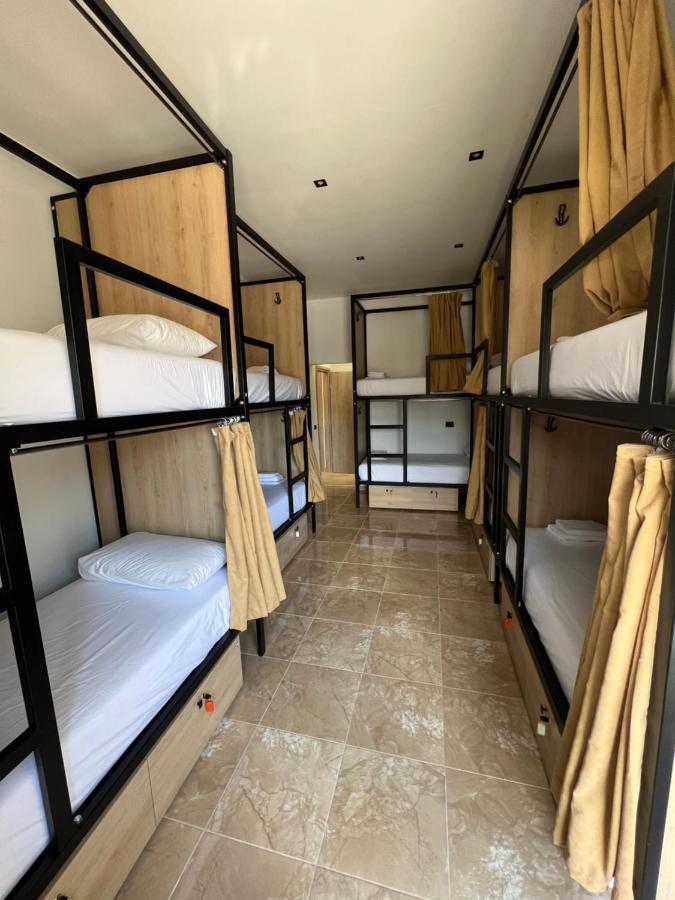 Central Boutique Hostel Sarande Ngoại thất bức ảnh