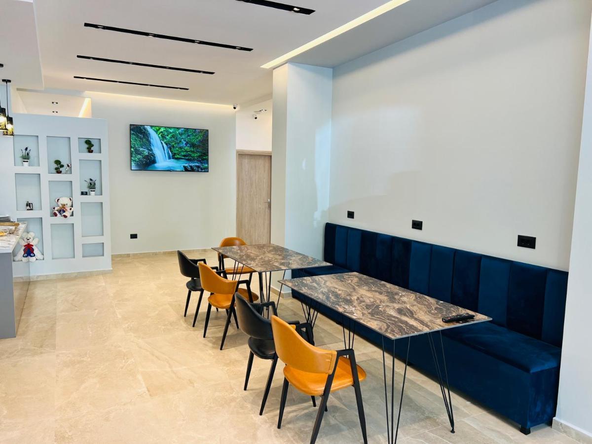Central Boutique Hostel Sarande Ngoại thất bức ảnh